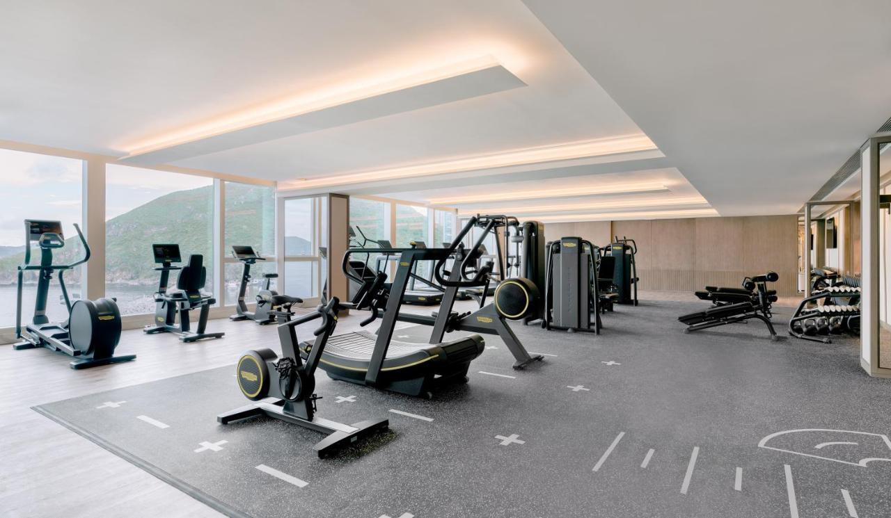 The Fullerton Ocean Park Hotel Hong Kong Dış mekan fotoğraf The gym at The Landmark